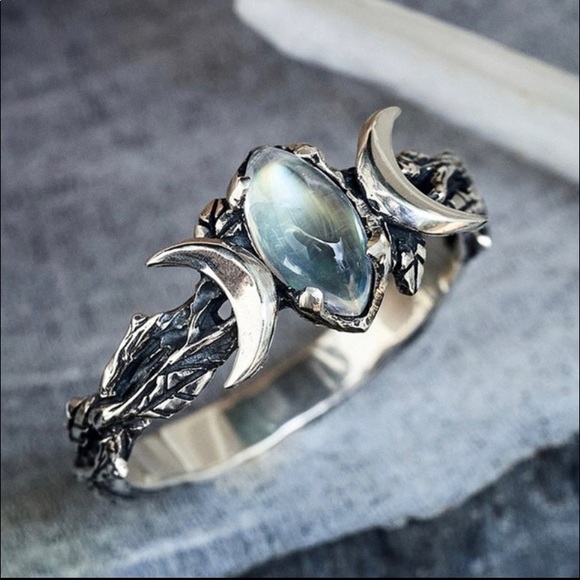 🆕 S925 Sterling Silver Wiccan Pagan Moonstone Triple Goddess Moon Ring - Picture 12 of 17